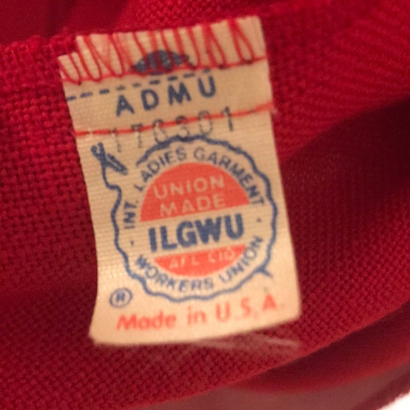 Red Blazer and Skirt Set - Picture 5 of 6